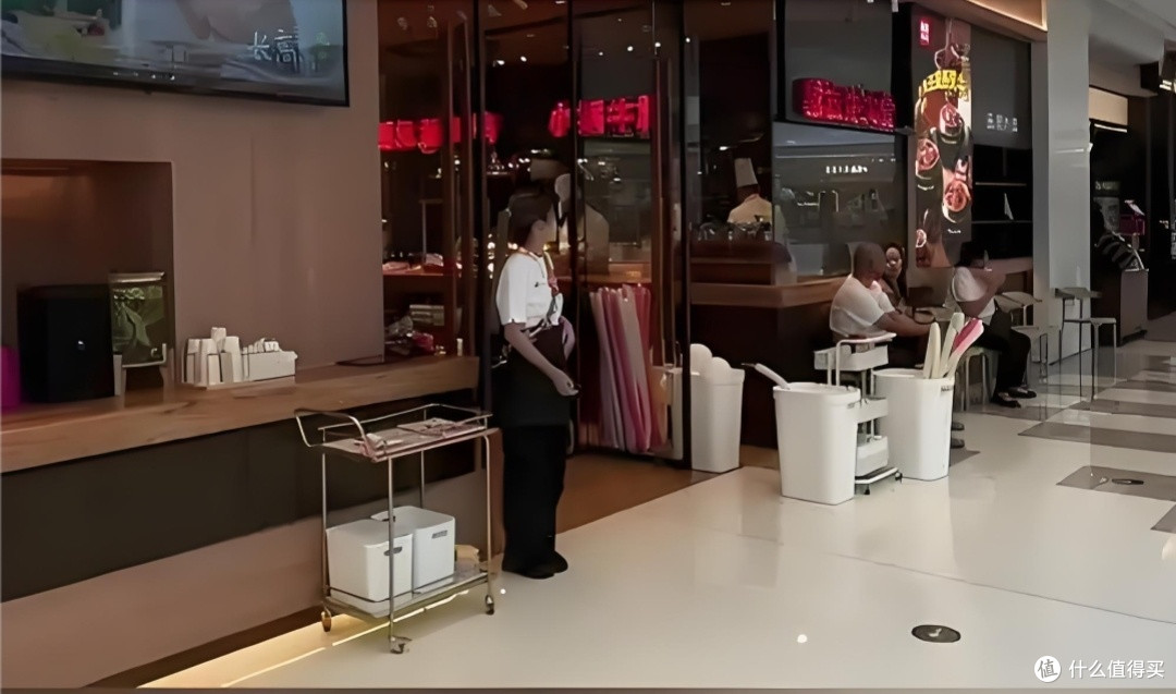 罗永浩“炮轰”西贝:预制菜争议背后的品牌信任危机
