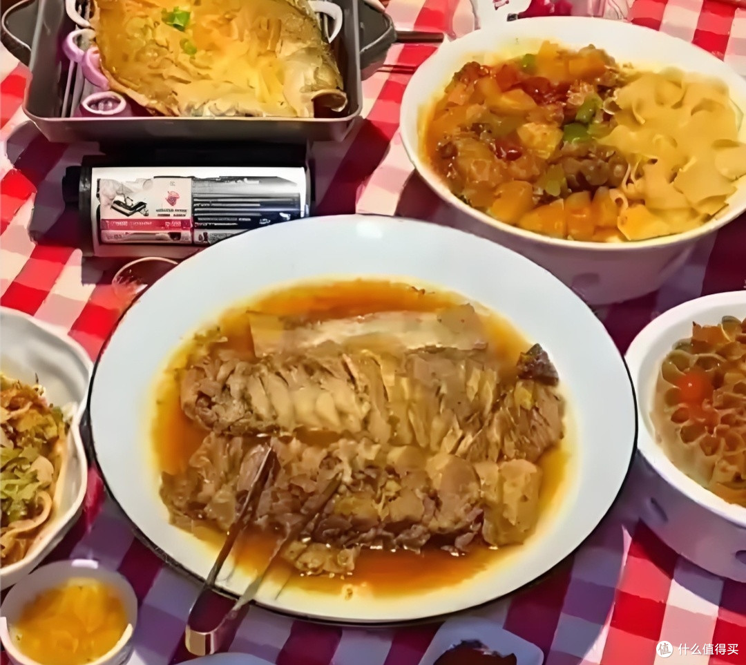 罗永浩“炮轰”西贝背后:预制菜利弊与餐饮业透明化之争