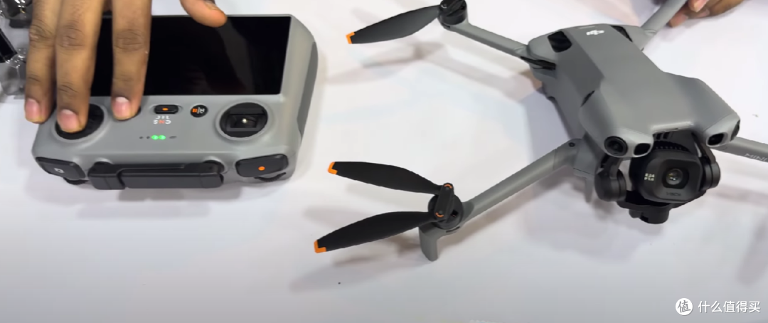 开箱大疆DJI Mini 5 Pro无人机,重新定义轻量级无人机天花板