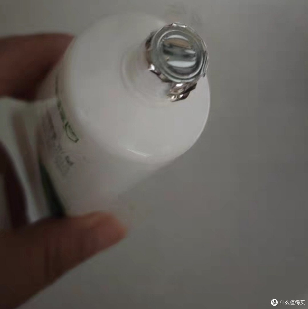 安安金纯青瓜洗面奶:国货经典