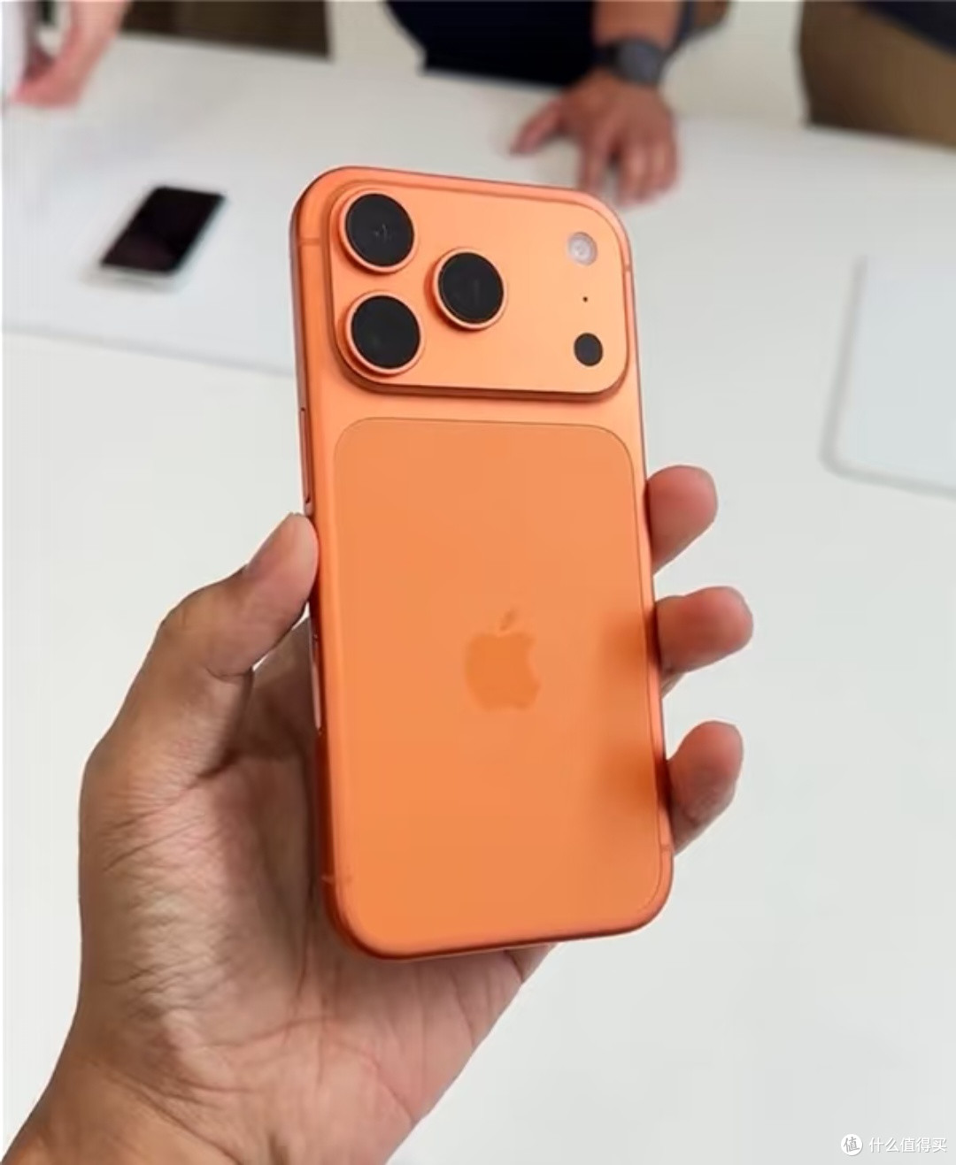 iPhone 17出了,16性价比是不是变高了!