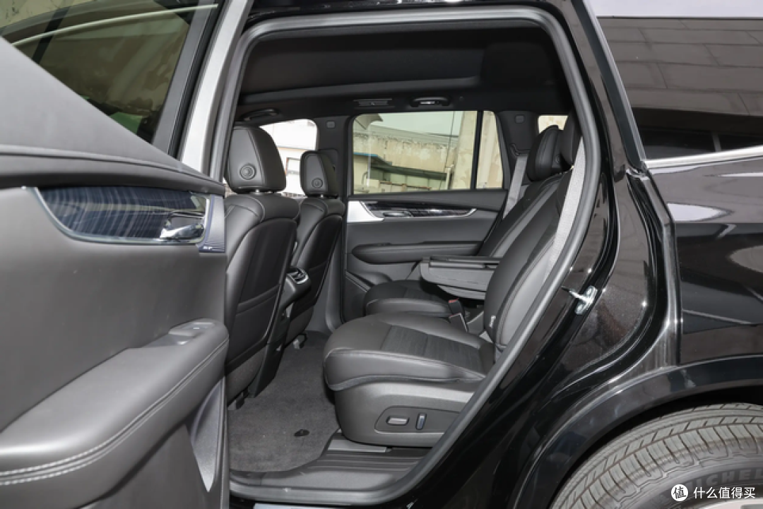 凯迪拉克XT6,现金优惠12.8万,2.0T+9AT,家用怎么样?