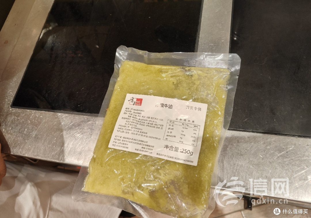 信网探访青岛西贝:厨师长承认有半成品食材
