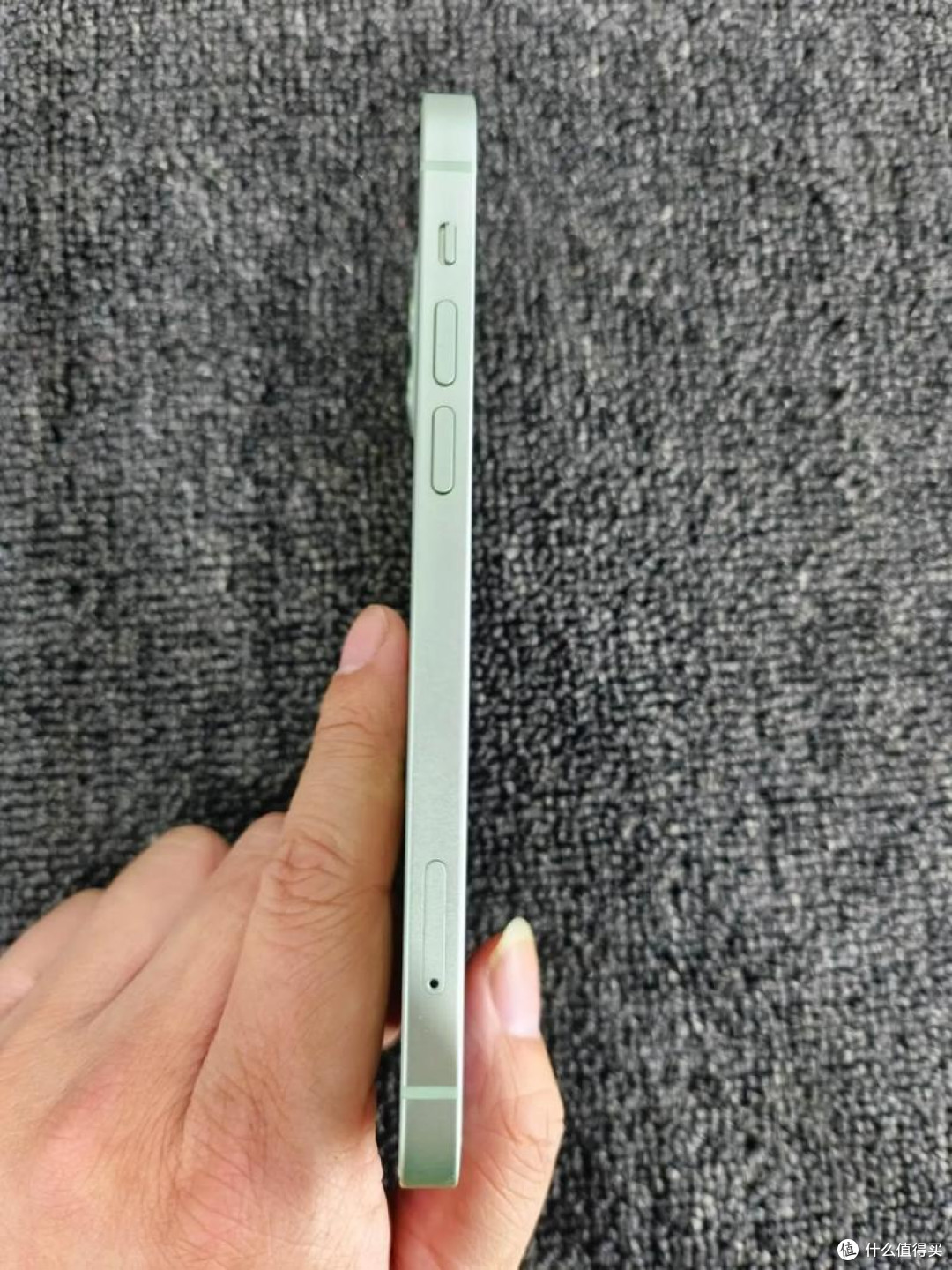我的第一部苹果手机12：用了三年仍心动