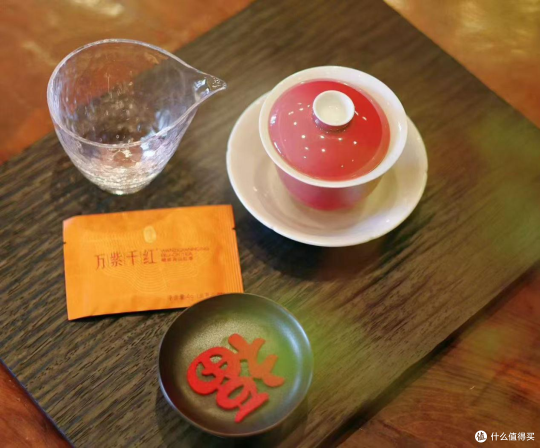 中秋茶礼选万紫千红论道,一盏茶香诉团圆心意