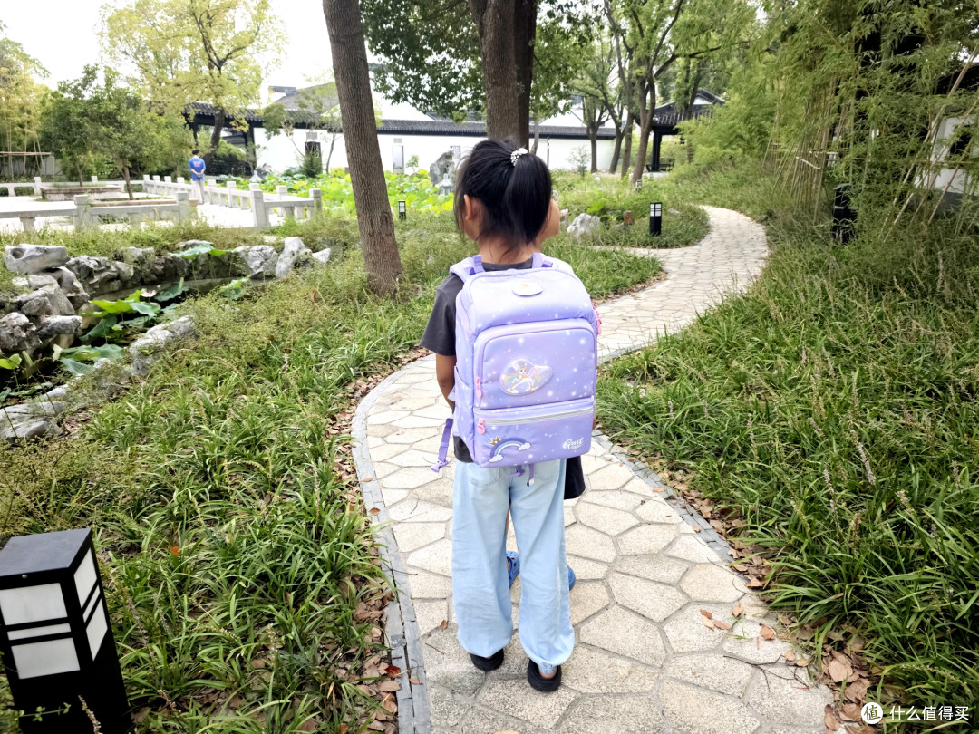 GMT for Kids护脊书包 Light pro系列测评,孩子脊柱的“保护伞”