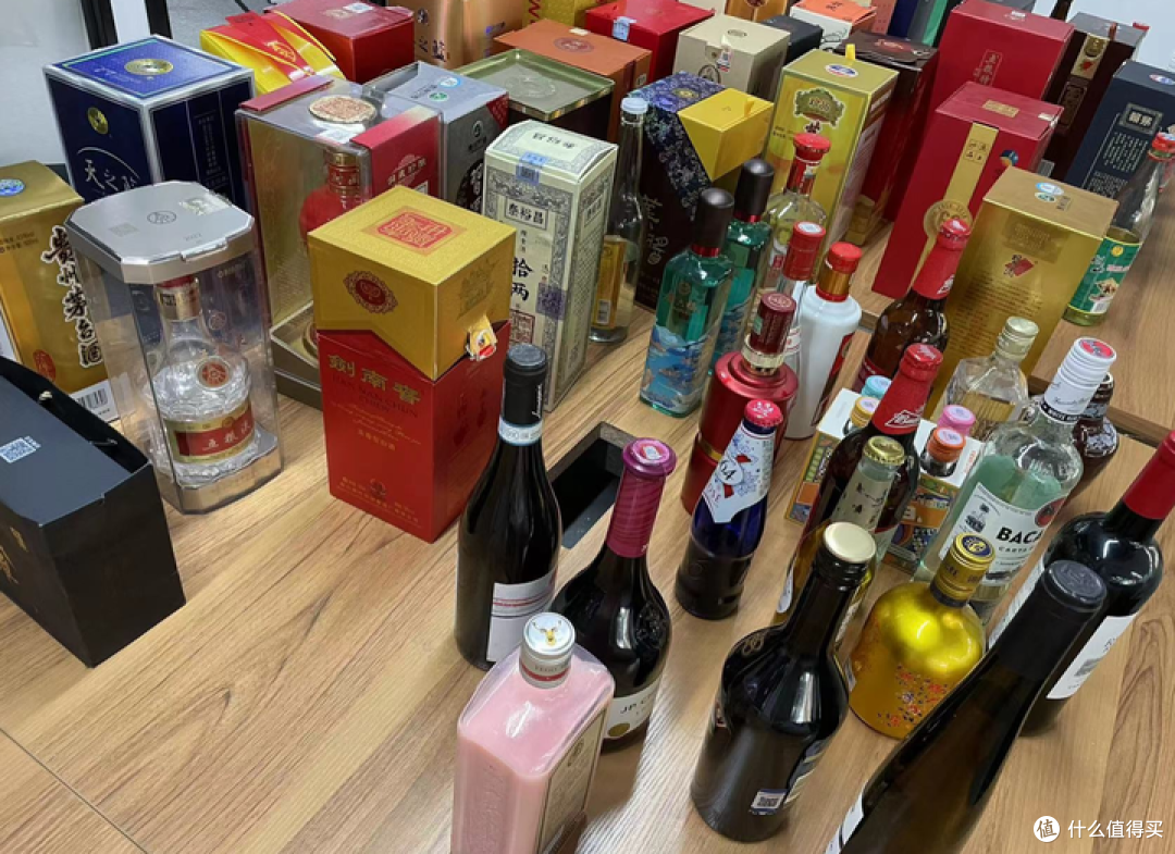 白酒价格继续崩盘，低度酒变成智商税，白酒低度化终是昙花一现？