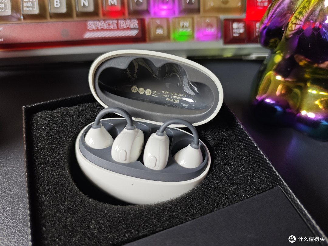 告别入耳胀痛与漏音！iKF AirClip Pro耳夹耳机，终于不用将就