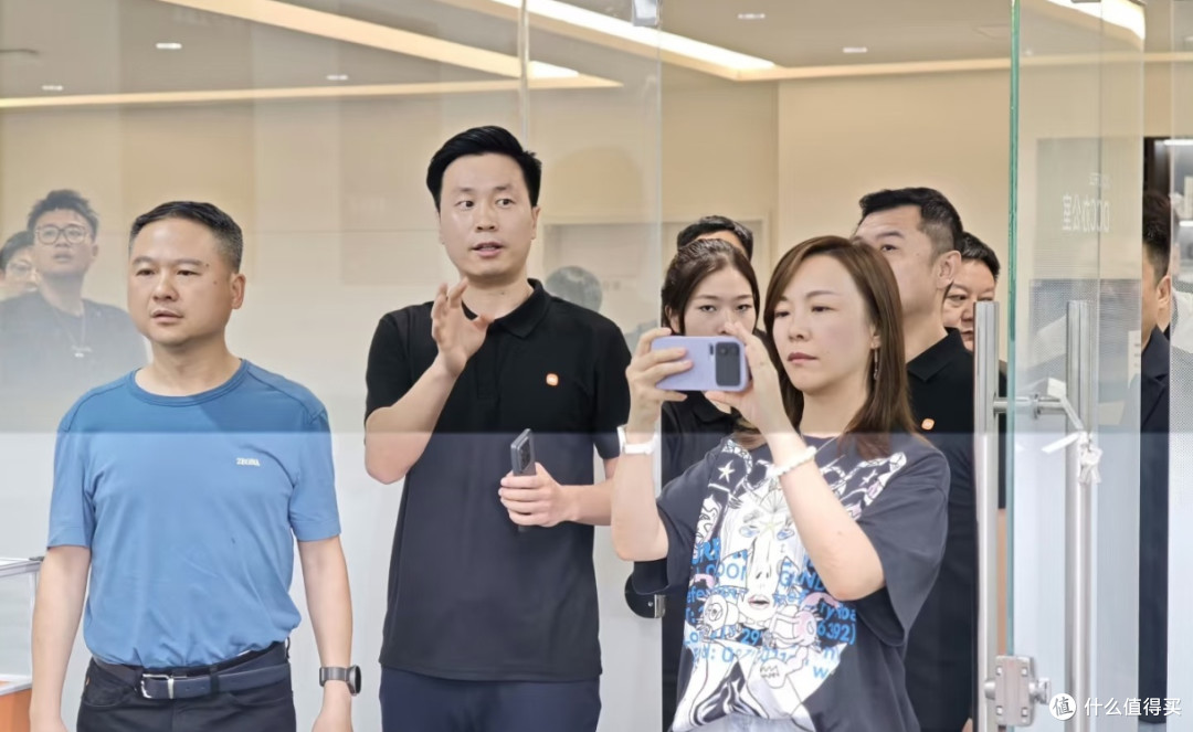 跳过16的勇气:小米17的命名游戏,