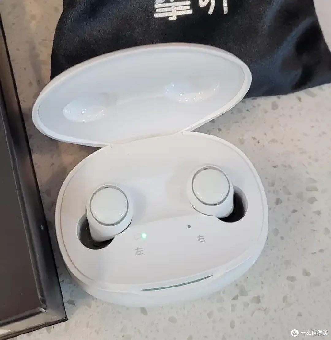 助听器戴一个好还是一对好?哪个牌子好用又耐用?助听器品牌推荐