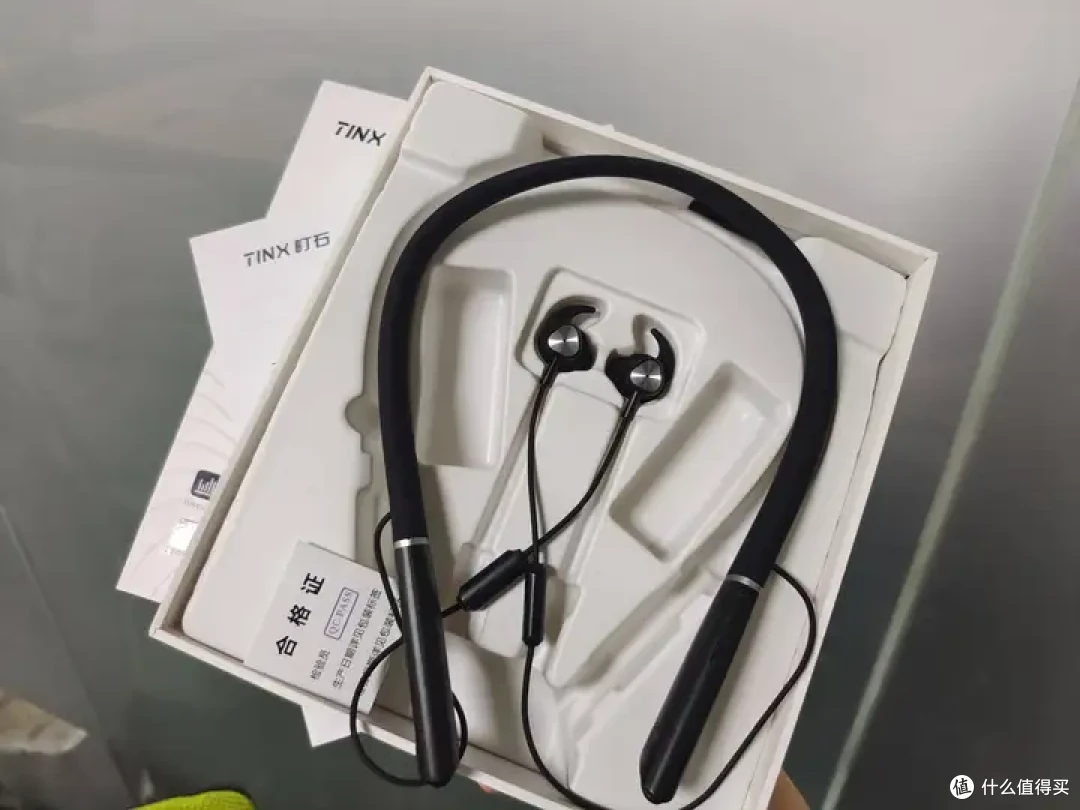 助听器戴一个好还是一对好?哪个牌子好用又耐用?助听器品牌推荐