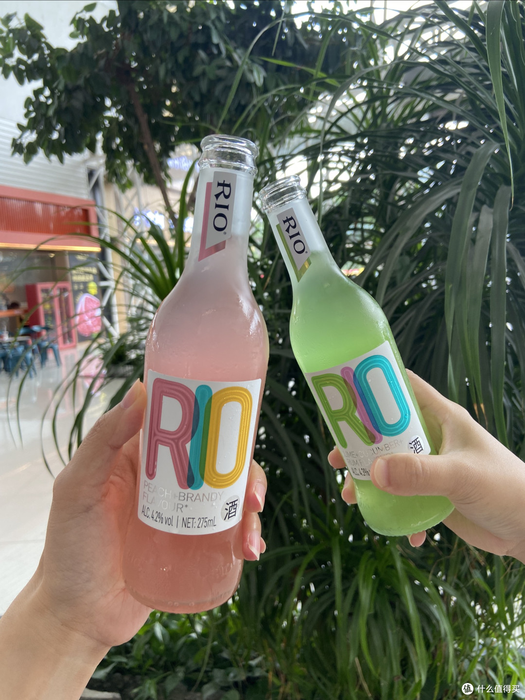 微醺派对神器！RIO锐澳多口味果酒，朋友聚会氛围担当。