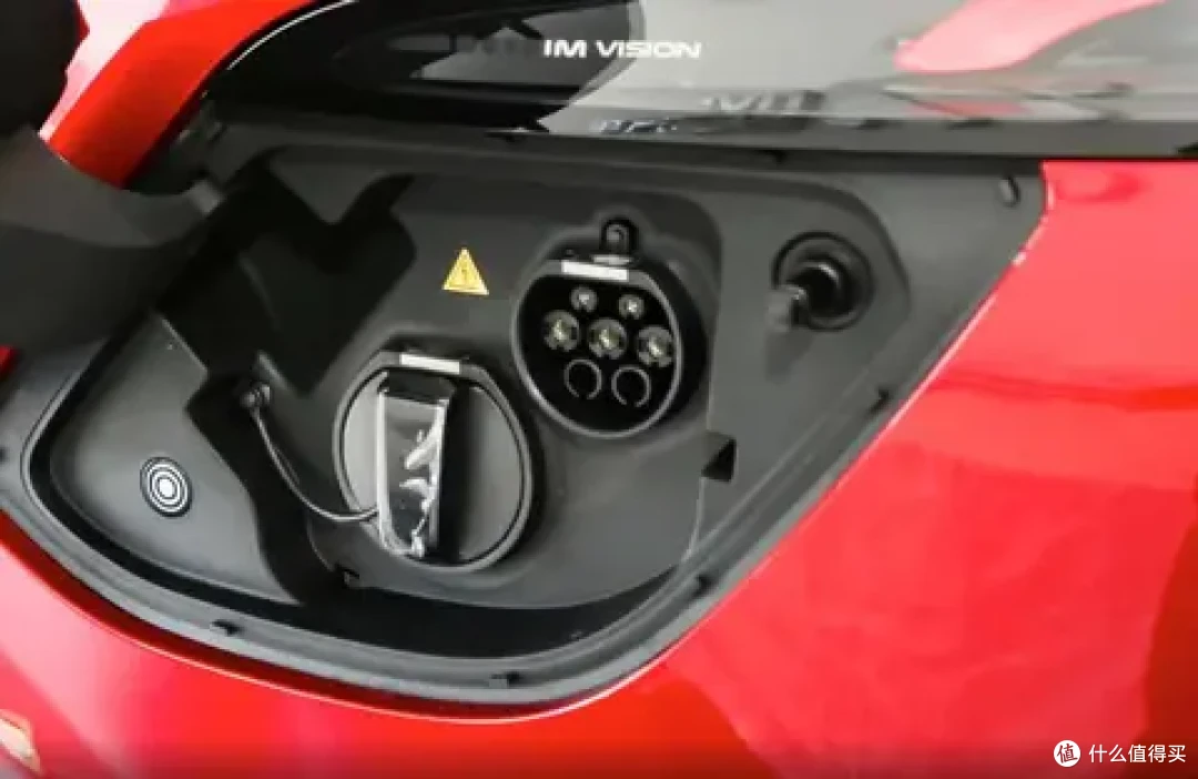 馈电油耗仅5.32L+综合续航1502km,智己LS6增程版值得一看!