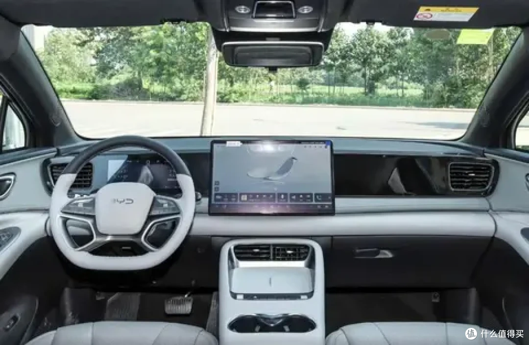 全面对比零跑C10和海狮06 EV，同为中型SUV，谁更适合家用？