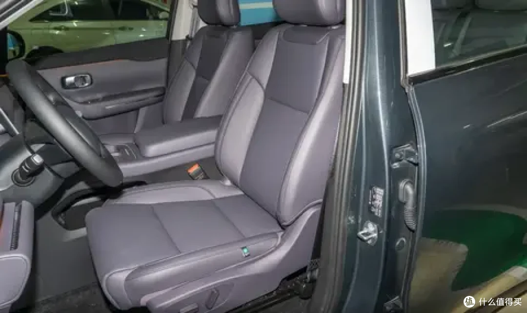 全面对比零跑C10和海狮06 EV，同为中型SUV，谁更适合家用？
