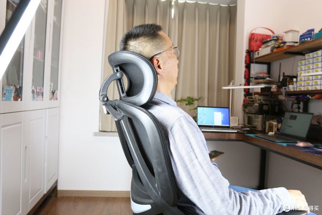 夏草木二代人体工程学椅评测:久坐腰疼?不存在的!午休党的福音