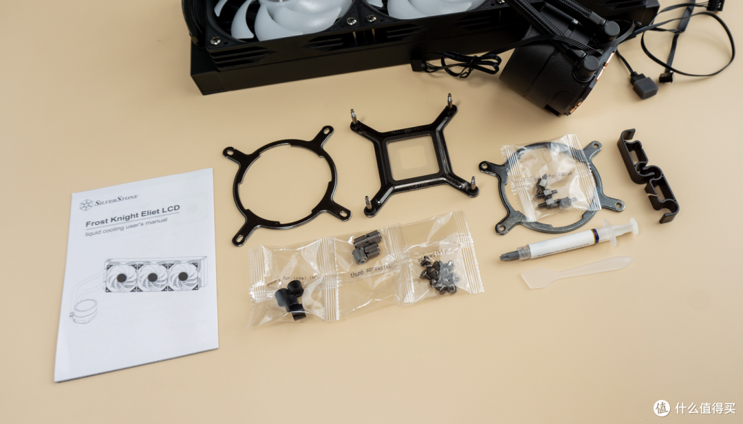 实用性之选，2.6寸屏显与磁吸设计，银昕E360 PRO水冷散热器分享