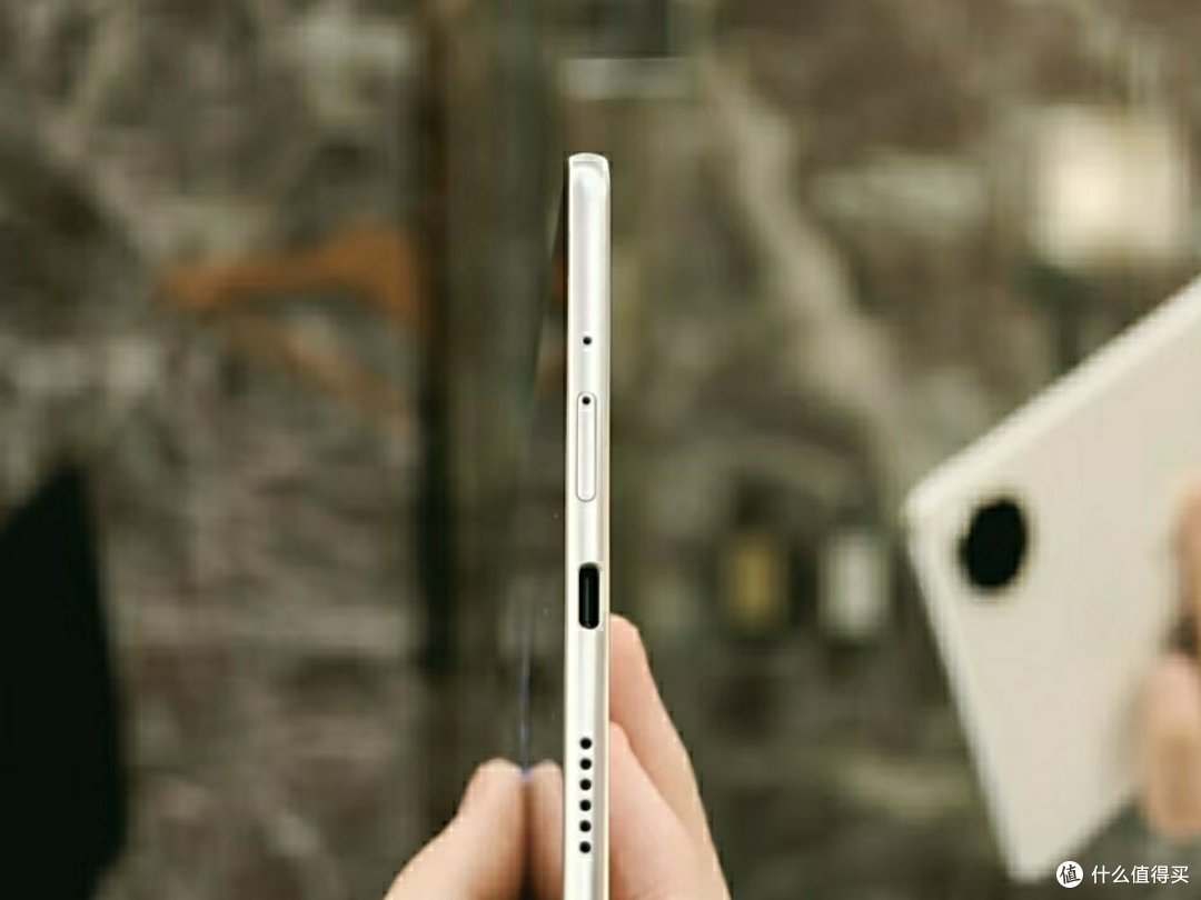 华为MatePad Mini：轻薄便携新体验