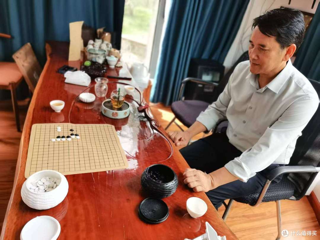 汉谋围棋跨界授牌,百年古树石榴焕新机