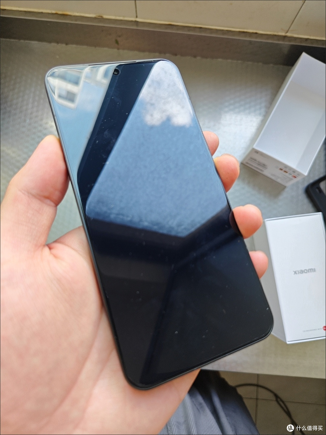 小米17跳过16对标iPhone,能否成功突围?