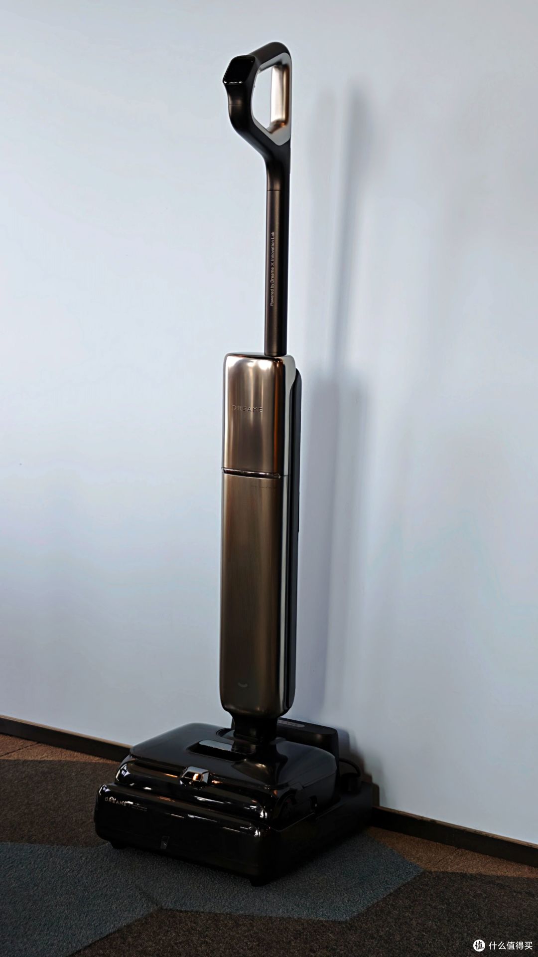 追觅T60 Ultra实测:双机械臂+超轻薄设计 清洁麻烦事全解决!