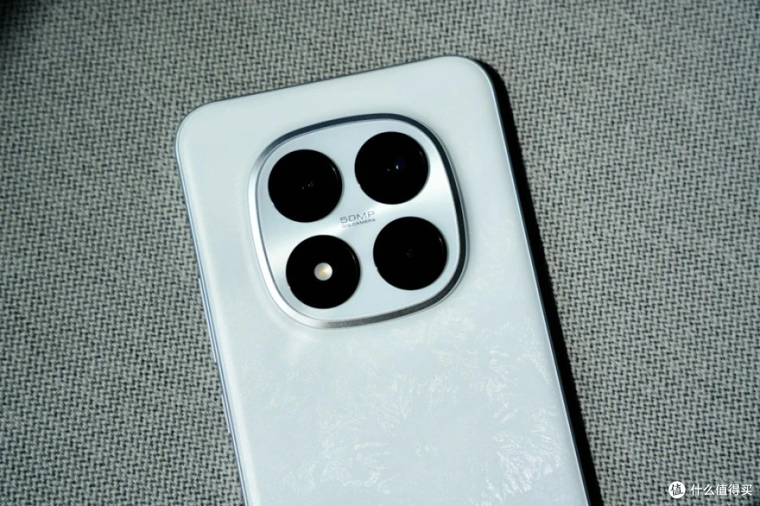 小米不讲武德,7000mAh+16GB+512GB+卫星消息,顶配新机重回低价
