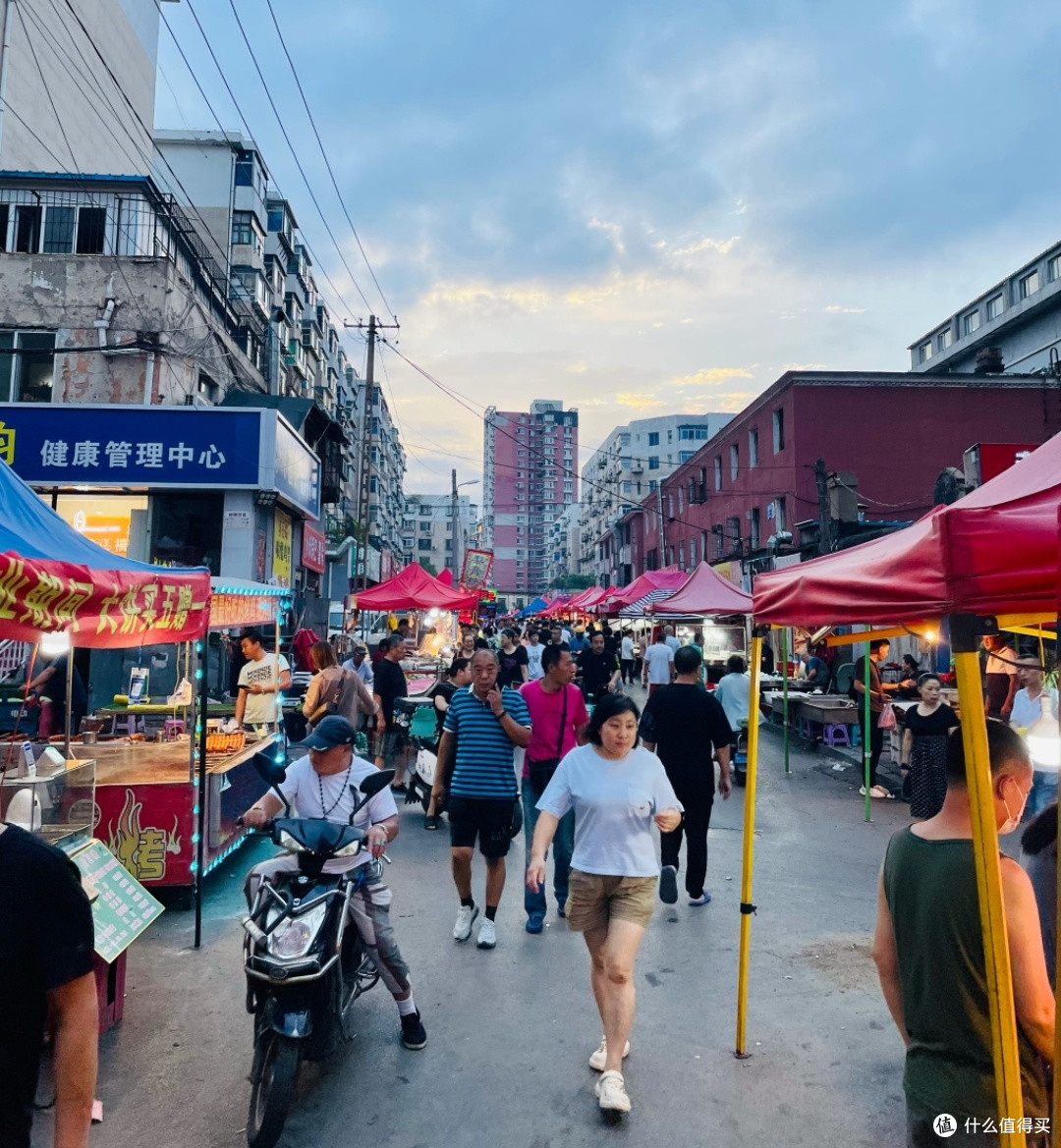 夜访亚明:东北的“不打烊”烟火气