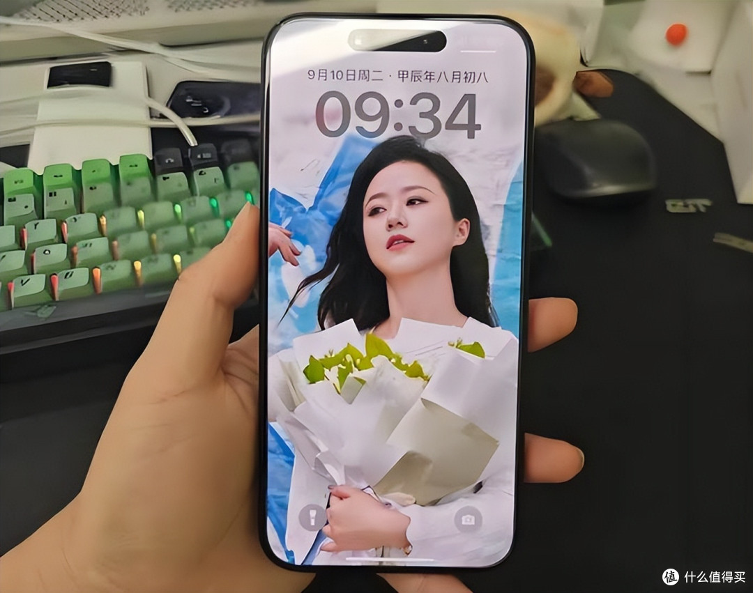 小米16“变身”小米17,要和iPhone17“掰手腕”啦!