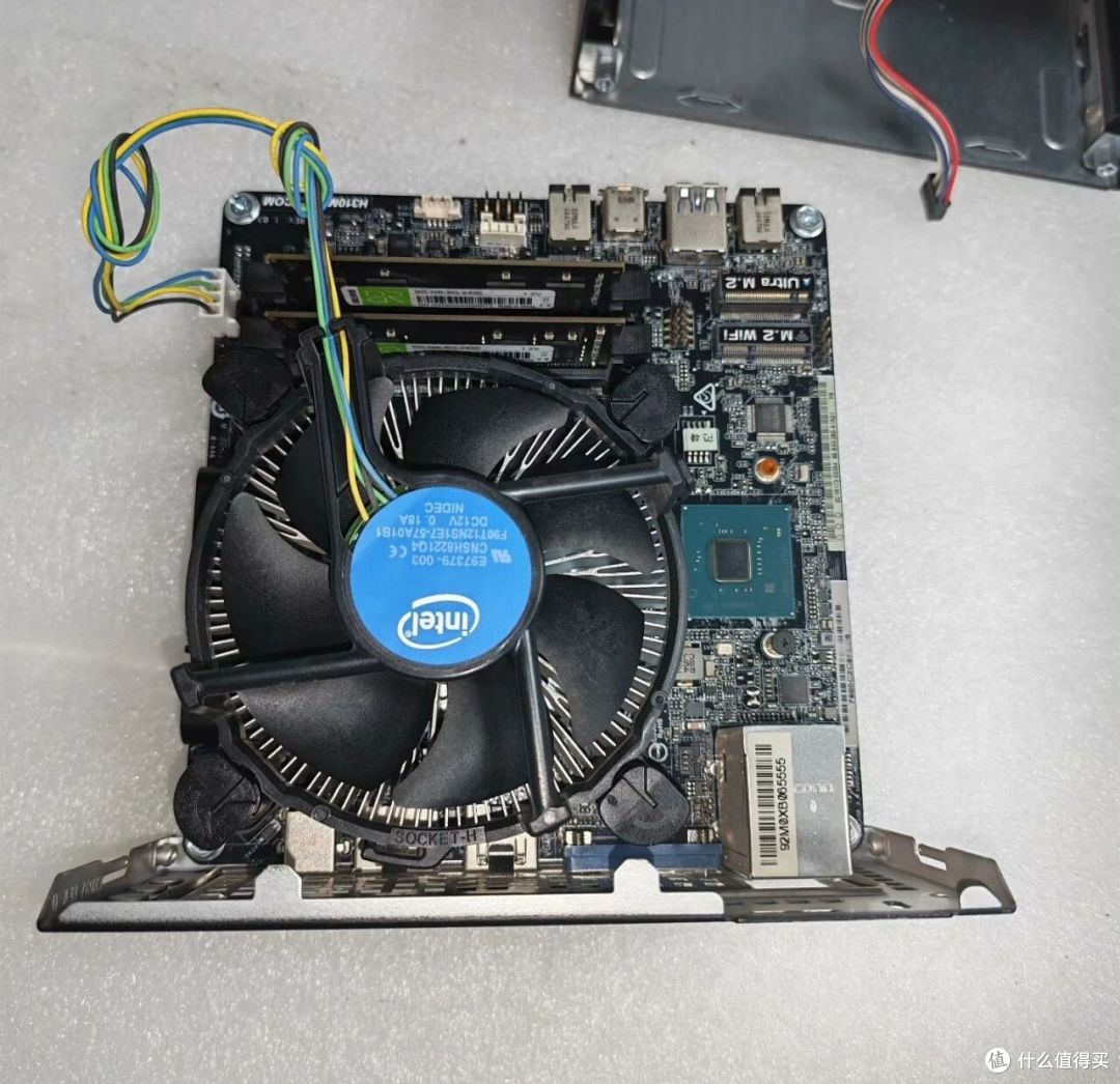 海鲜市场大量流deskmini H310,只要两张支持8-9代U,可魔改上至强