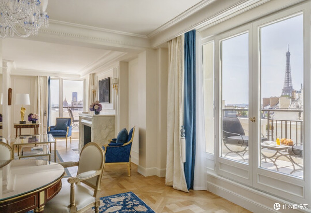 The Eiffel Parisian Suite -A collection of private apartments with a residential feel