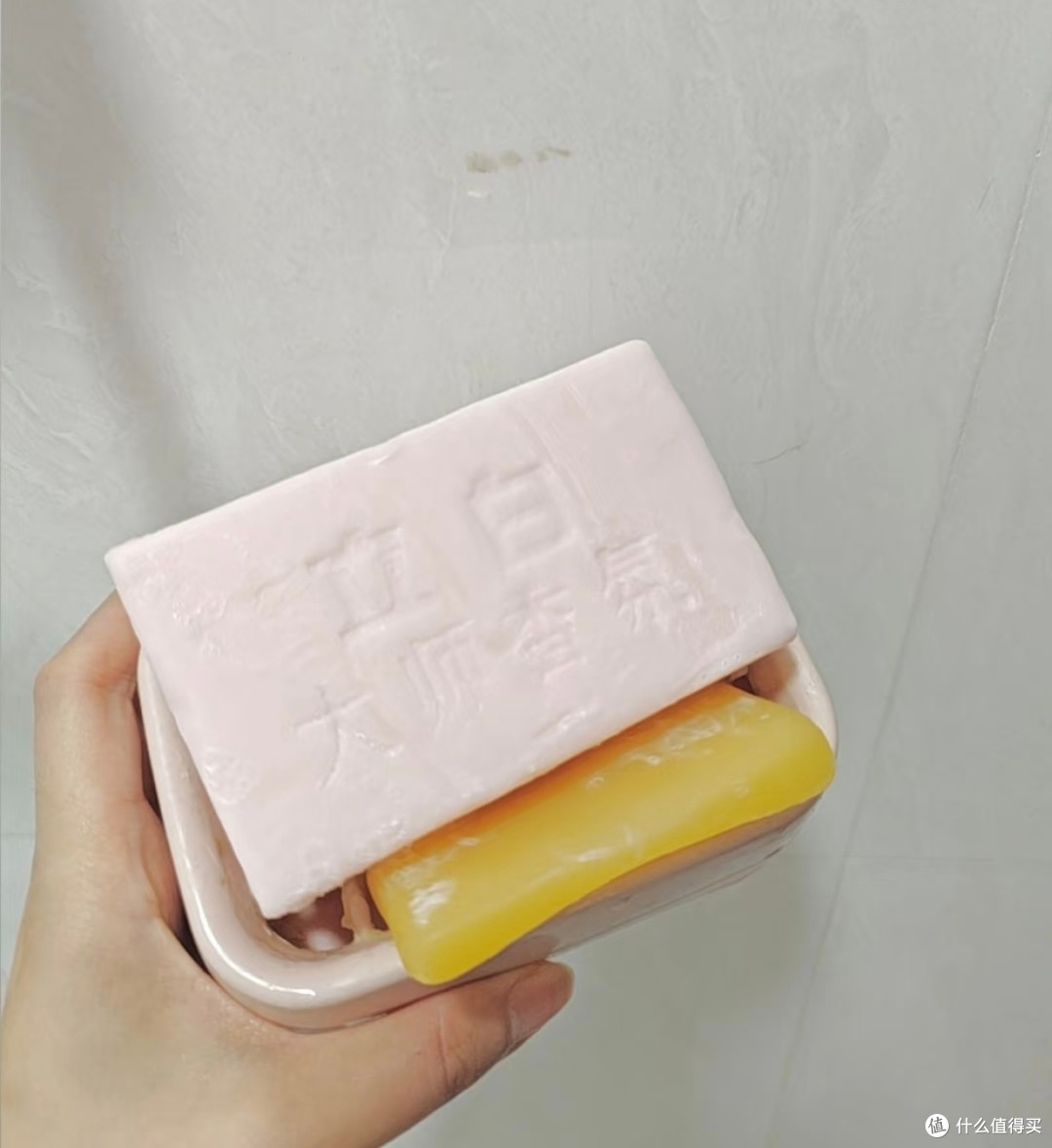 洗衣皂与洗衣液的清洁选择