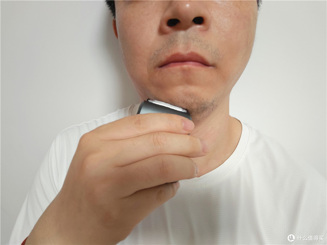 未野往复式迷你剃须刀：五刀头23000高转速，发烧性能不输千元机