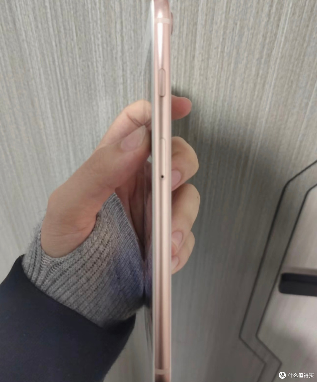 iPhone 8 Plus:触屏时代的化石图腾