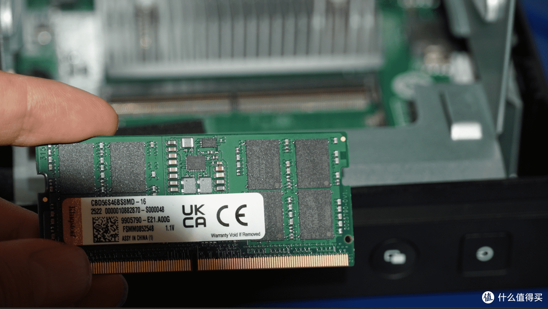 3799 元的 8核8 盘位 ZFS AI NAS,QNAP Qu805重新定义性价比