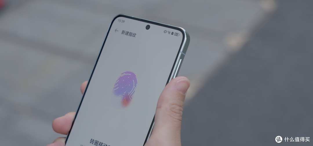 买不起华为,买荣耀行不行?自费购机实测给你答案。