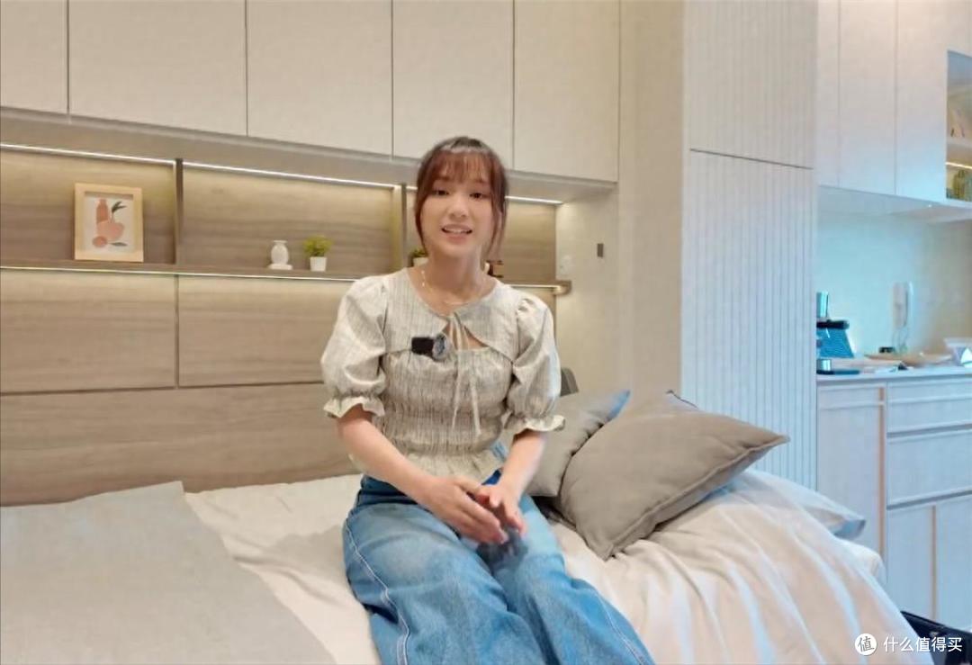 香港一姑娘的房子火了，16㎡，切一半隔出一个院子，那叫一个高级