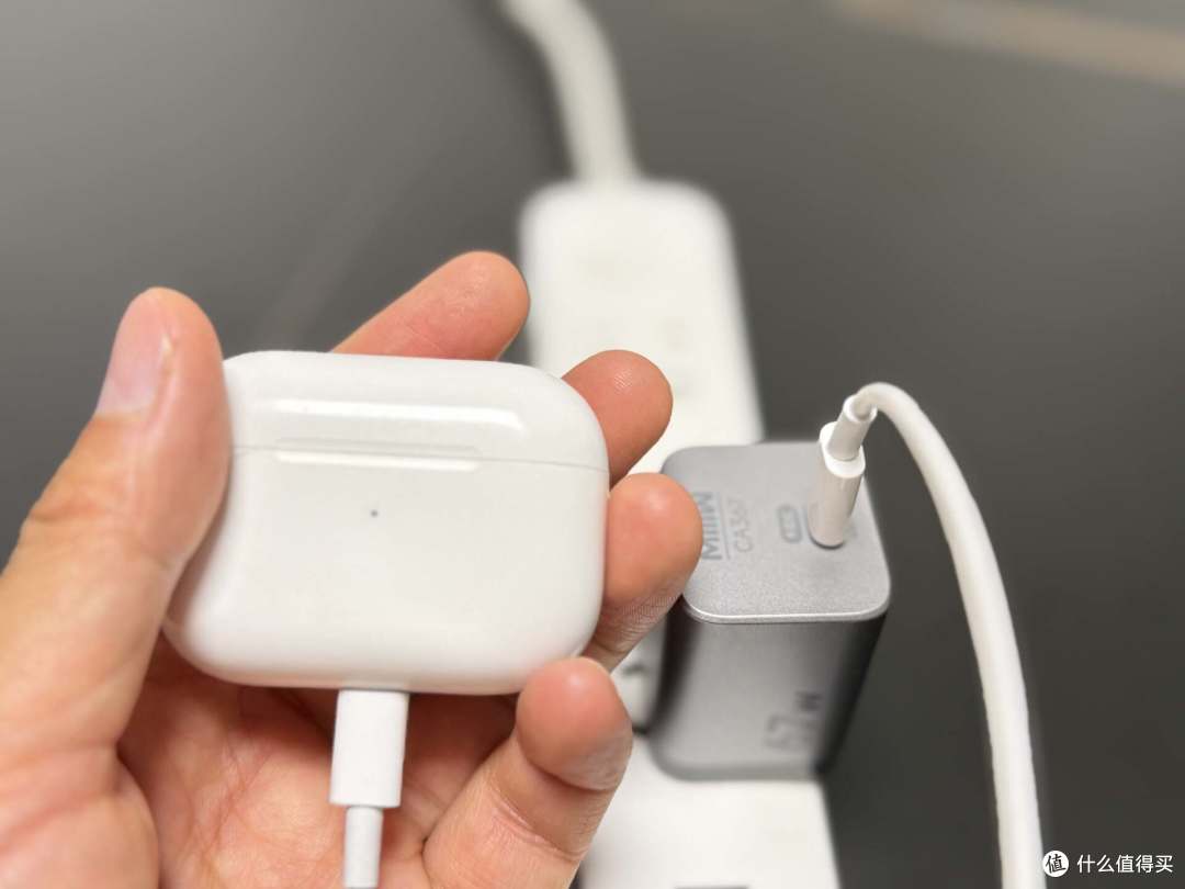 小巧便携,澎湃秒充67W,一个充电器搞定所有,米物氮化镓充电器
