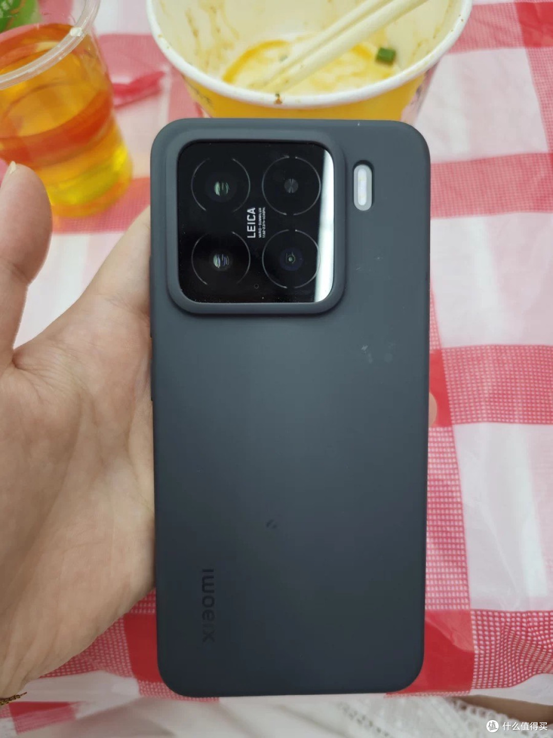 小米17正面挑战iPhone 17：国产高端的突围与挑战