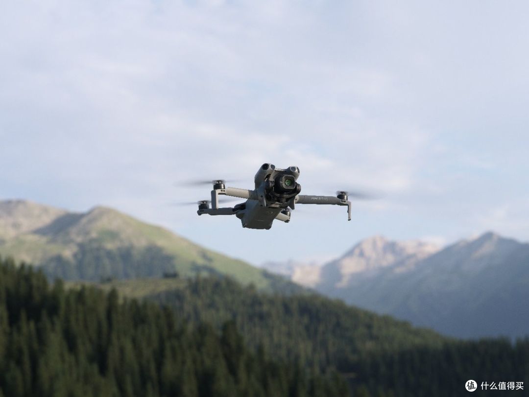 大疆发Mini系列里程碑DJI Mini 5 Pro,一英寸大底航拍机4788元起