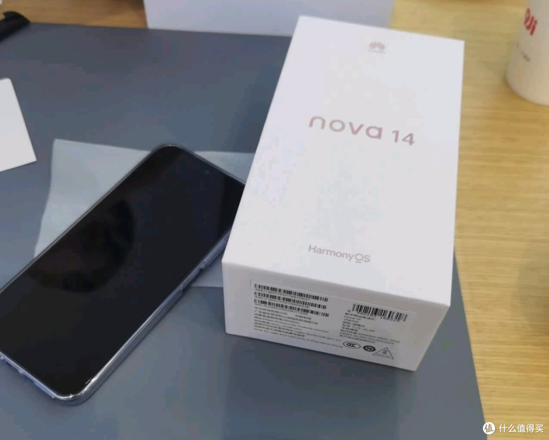华为nova 14体验:外观与拍照亮点