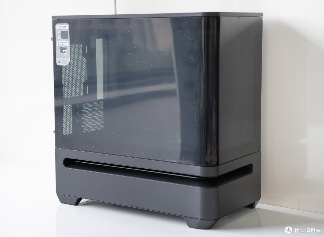 悬浮光效×LCD智显屏:天选360水冷+灵光岛,桌面极客的梦幻组合