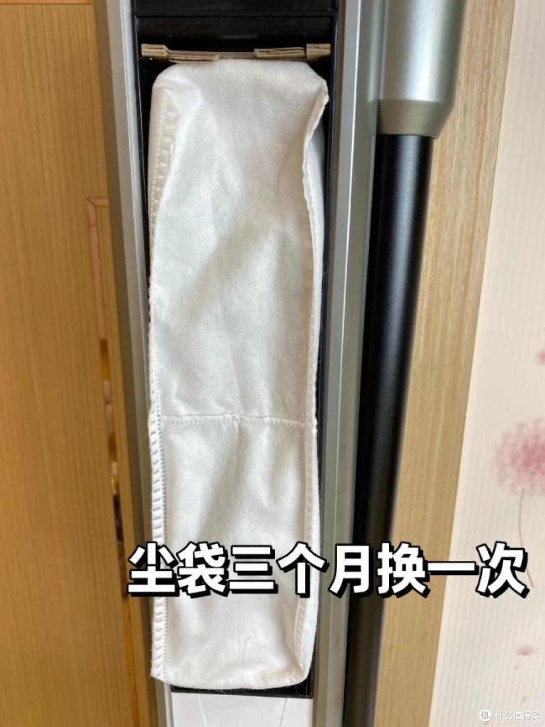 被头发缠滚刷逼疯?友望 V400Pro:这些清洁难题全搞定