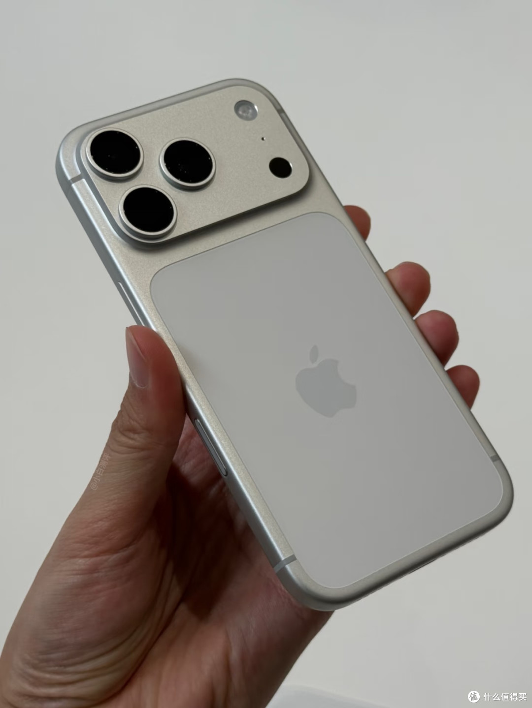 iPhone 17 Pro:从“拍照玩具”到专业创作工具