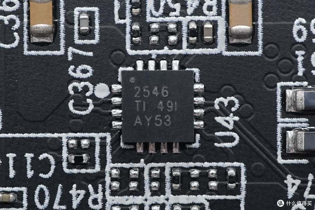 次世代高性能生产力工具,加州数位TS5Plus雷电5扩展坞拆解
