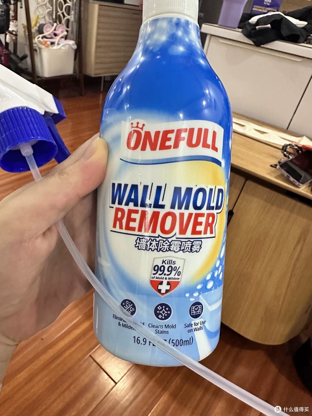 ONEFULL墙面除霉喷雾:浴室天花板重获新生