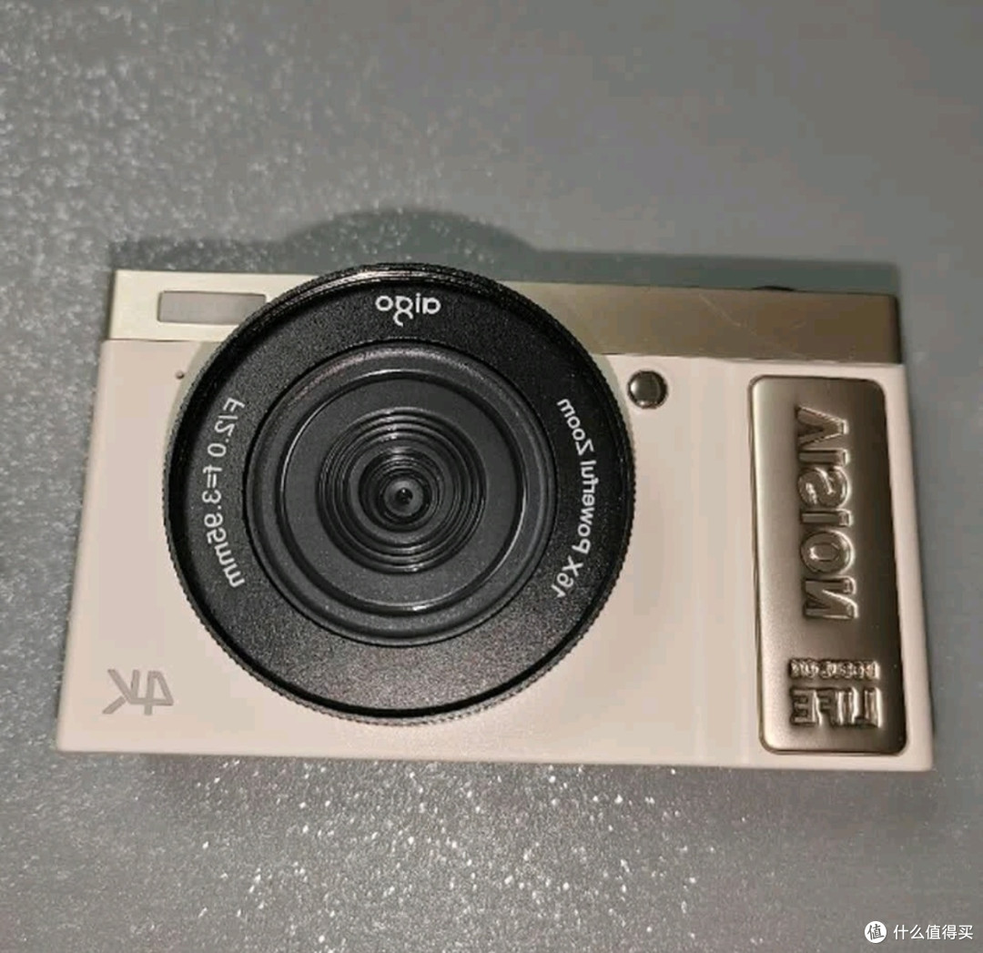 aigo D9/E9相机:性价比之选