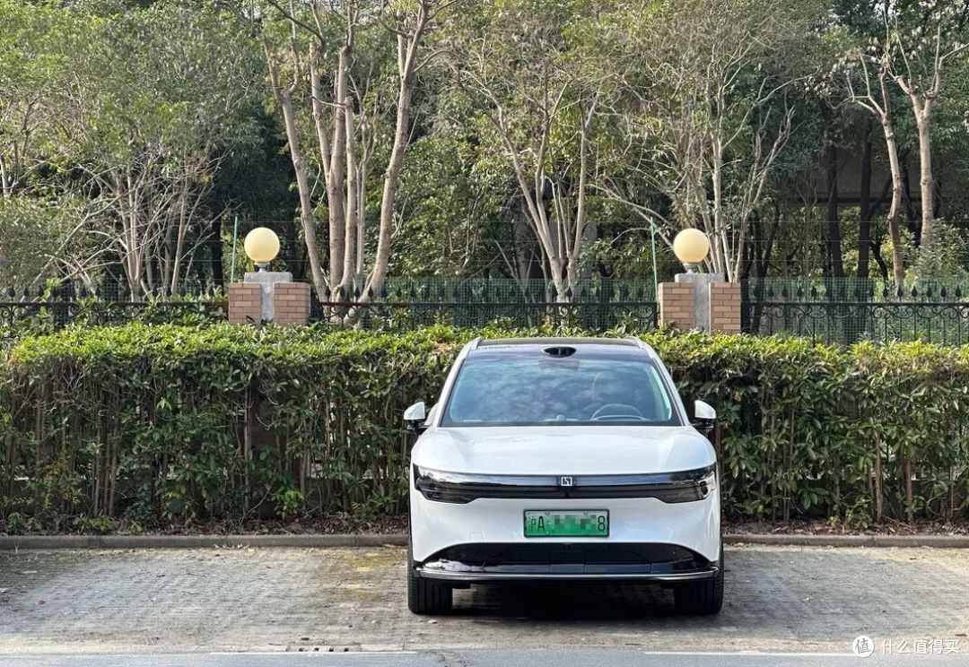 拒绝偏科,回归实用:极氪7X,为家庭打造的一款正常的纯电 SUV