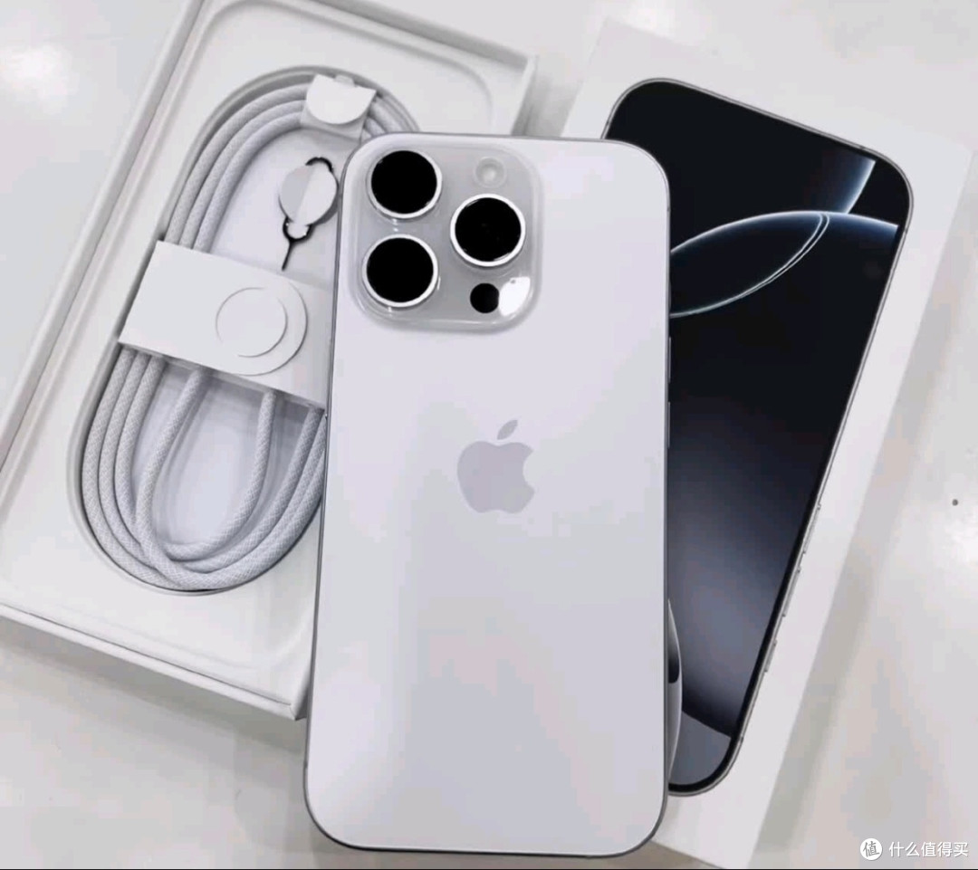 iPhone 16 Pro使用一月记:这充电速度,我真的会谢