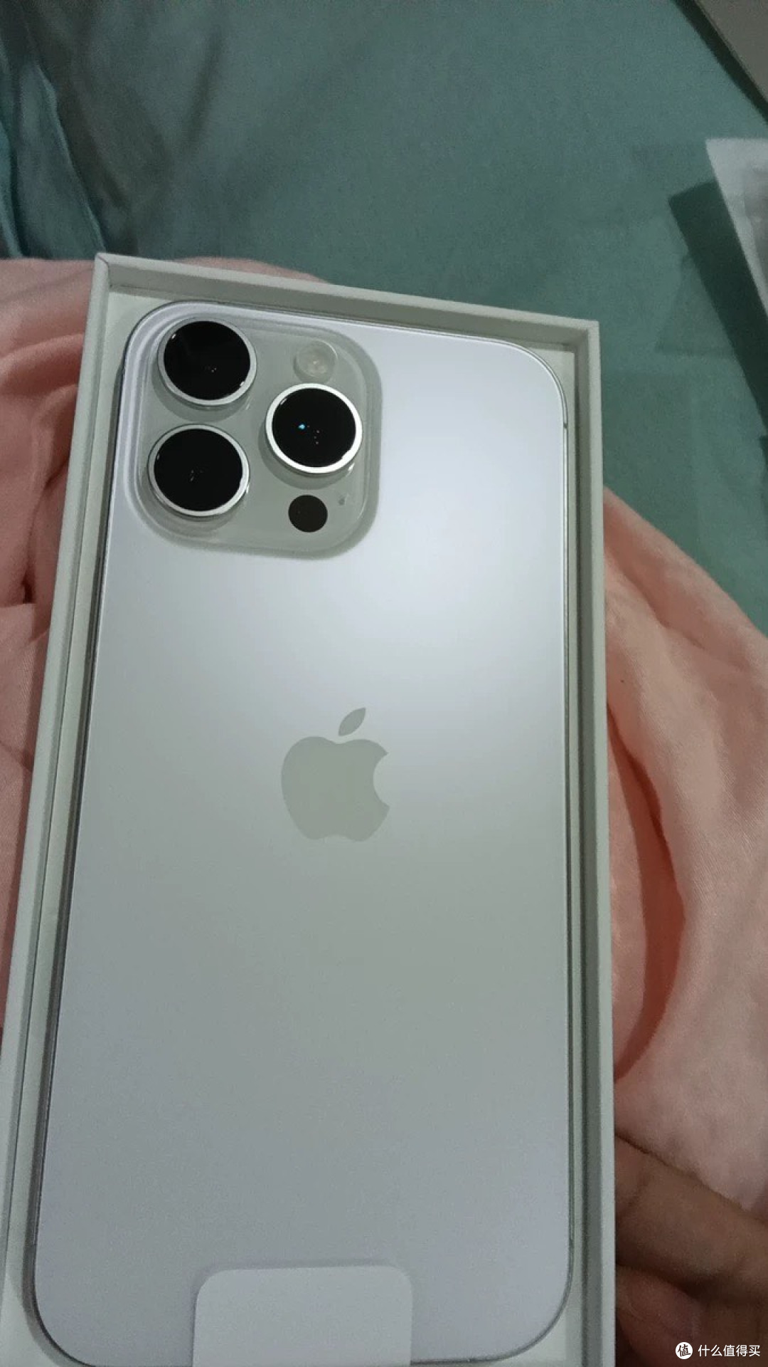 告别冲动换机：2025年我选择与旧iPhone共度的三个理由