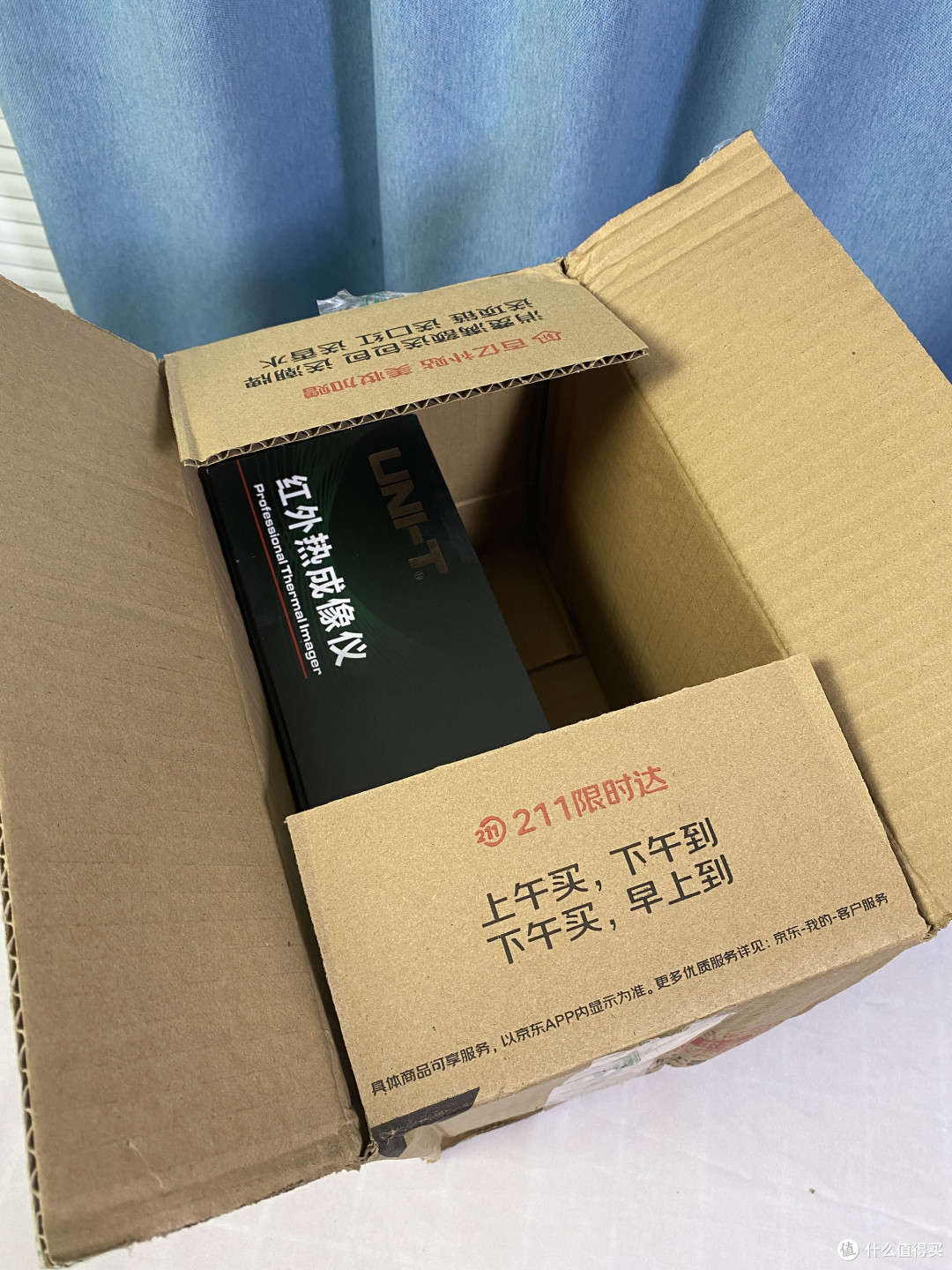开箱笔记21:UNI-T优利德UTi260A红外热成像仪开箱体验